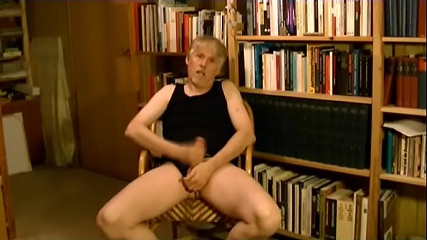 Modelo porno Tom Reider: trabajando en mi biblioteca