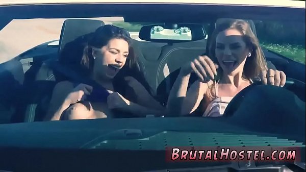 Feticismo del piede gigante Due troie giovanili, Sydney Cole e Olivia Lua,