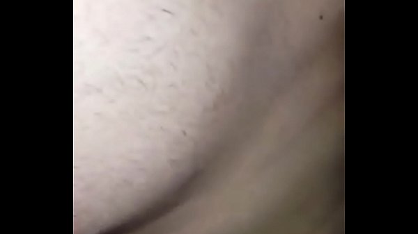 Encontré mi polla extranjera favorita durante el encierro (el trasero es la misma polla nueva). Me jodieron el culo después de beber una bebida fría.