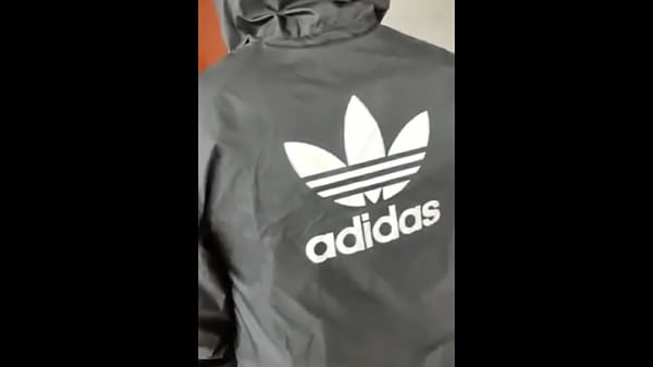 la livraison m'a apporté un puis m'a demandé d'entrer dans ma salle de bain... regarde ce qui s'est passé ensuite - Yosi trans los olivos