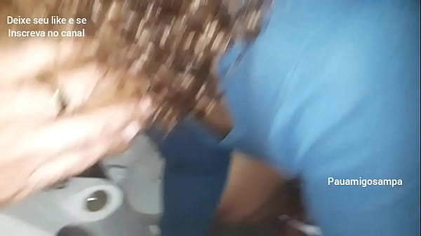 Non vedevo l'ora che la ragazza cattiva uscisse dal bagno e ho mangiato lì (Angel Davila Bbb)