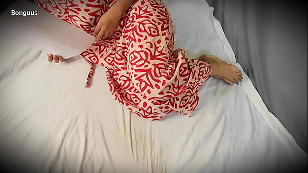 Die Schwägerin war allein zu Hause, als ich das Zimmer betrat