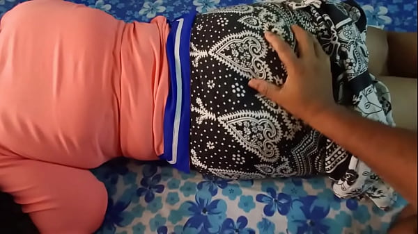 Cheating Desi Girlfriend Enjoyed with Lover in Hotel Room