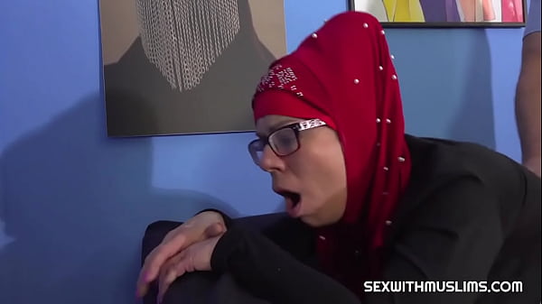 She can'_t wait for his hard cock