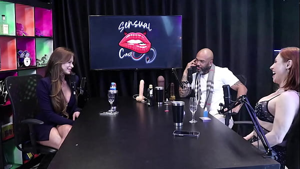 E le piacciono gli uomini cattivi e vuole scrivere una storia erotica - Tati Weg