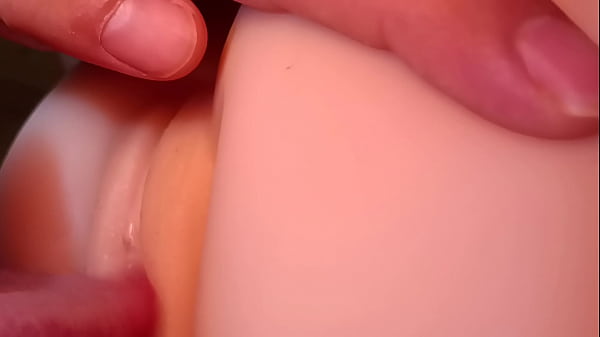 Una bellissima teenager si mette in mostra - teenager