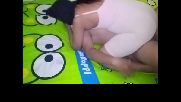 Stepmom wants to fuck her pussy