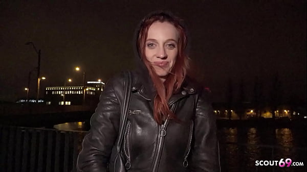 SCOUT TEDESCO - Moglie francese Luna Thurman, magra e lentigginosa, viene ripresa per il casting