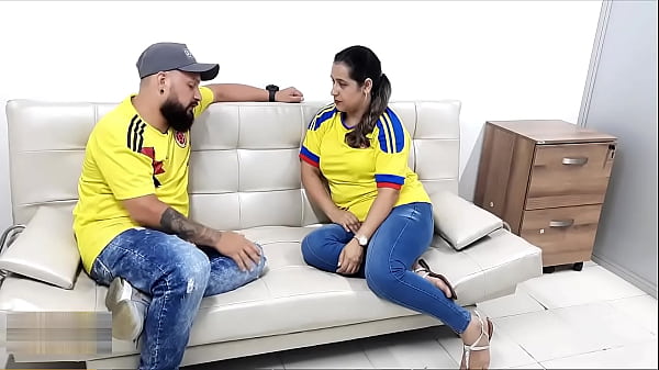 I fuck my sister-in-law's bitch on Independence Day - Cum on the buttocks - Porn in Spanish