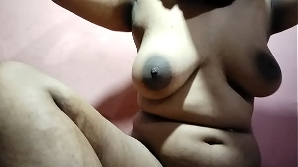 Modelle appassionate di ragazze giovani