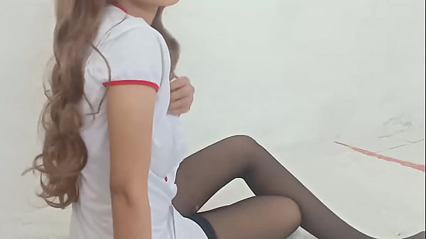 Wilde Schlampe, die gut im Ficken ist