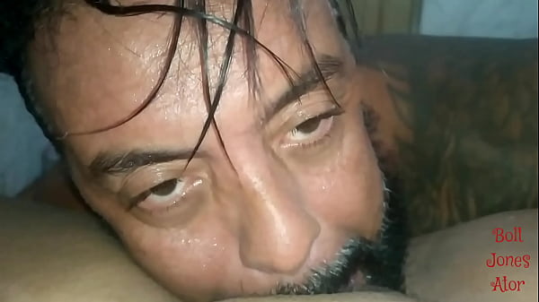 Wenn du es tust, komme ich auf deine Zunge und gebe dir meine Küche.