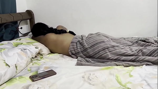 Cosa stai facendo fratello? La sorellastra è stata ingannata dal fratellastro, pensava che fosse il suo ragazzo