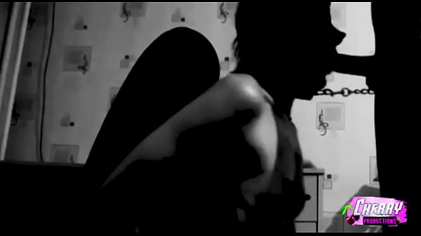 Greg Cherry Productions: Una moglie sposata e sottomessa vuole succhiare un bel cazzo